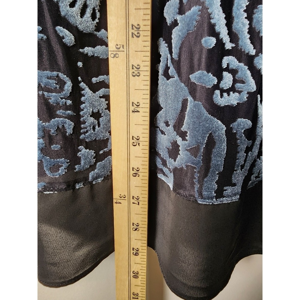 Simply Vera Vera Wang Velvet Burnout Sheer Trim Dark‎ Floral Top Sz 0X - Picture 6 of 8